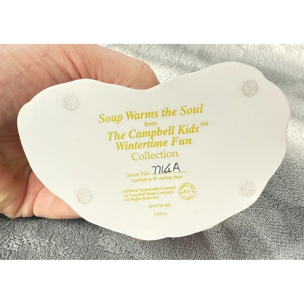 Campbell‎ Kids Winter Time Fun Collection Soup Warms The Soul 2004